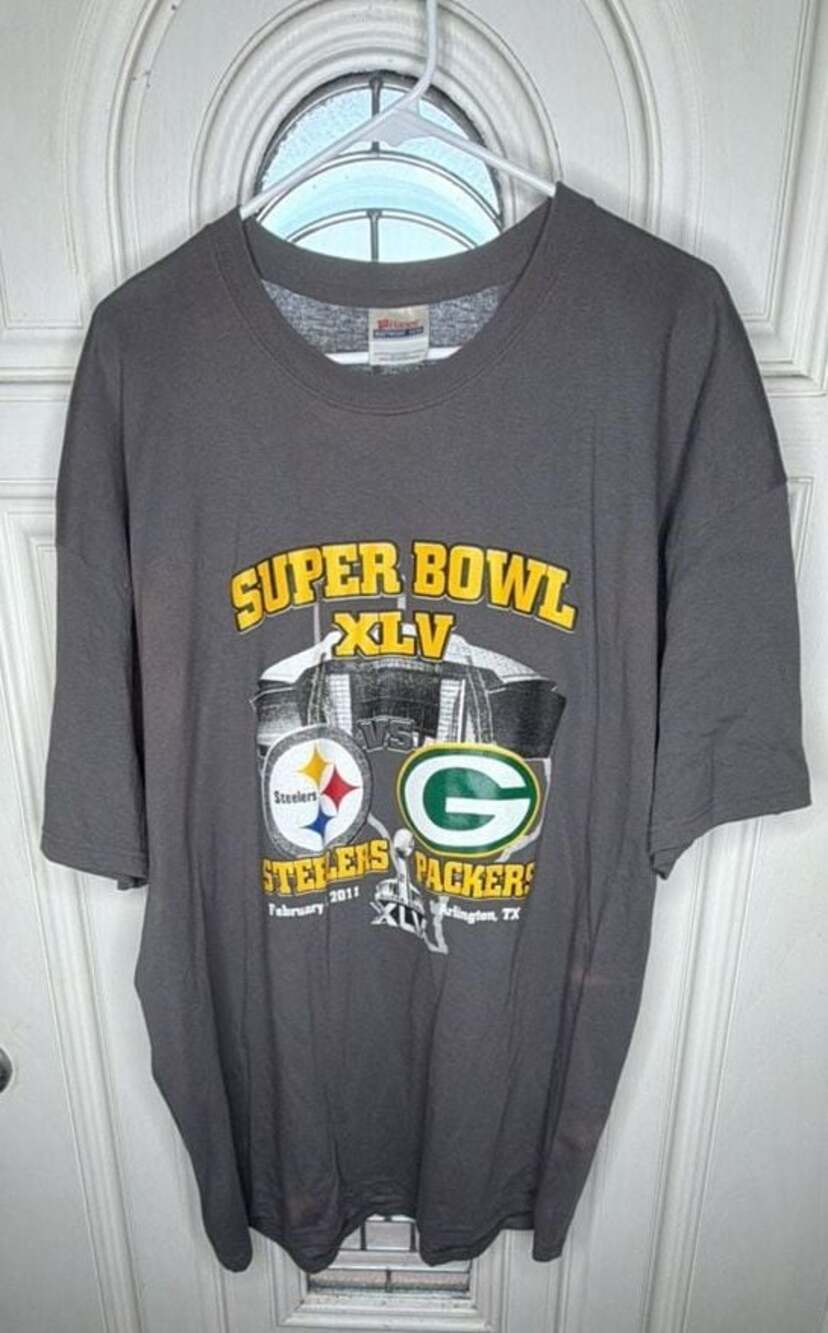 Hanes Super Bowl XLV Green Bay Packers vs. Pittsburgh Steelers T-Shirt, Size 2XL